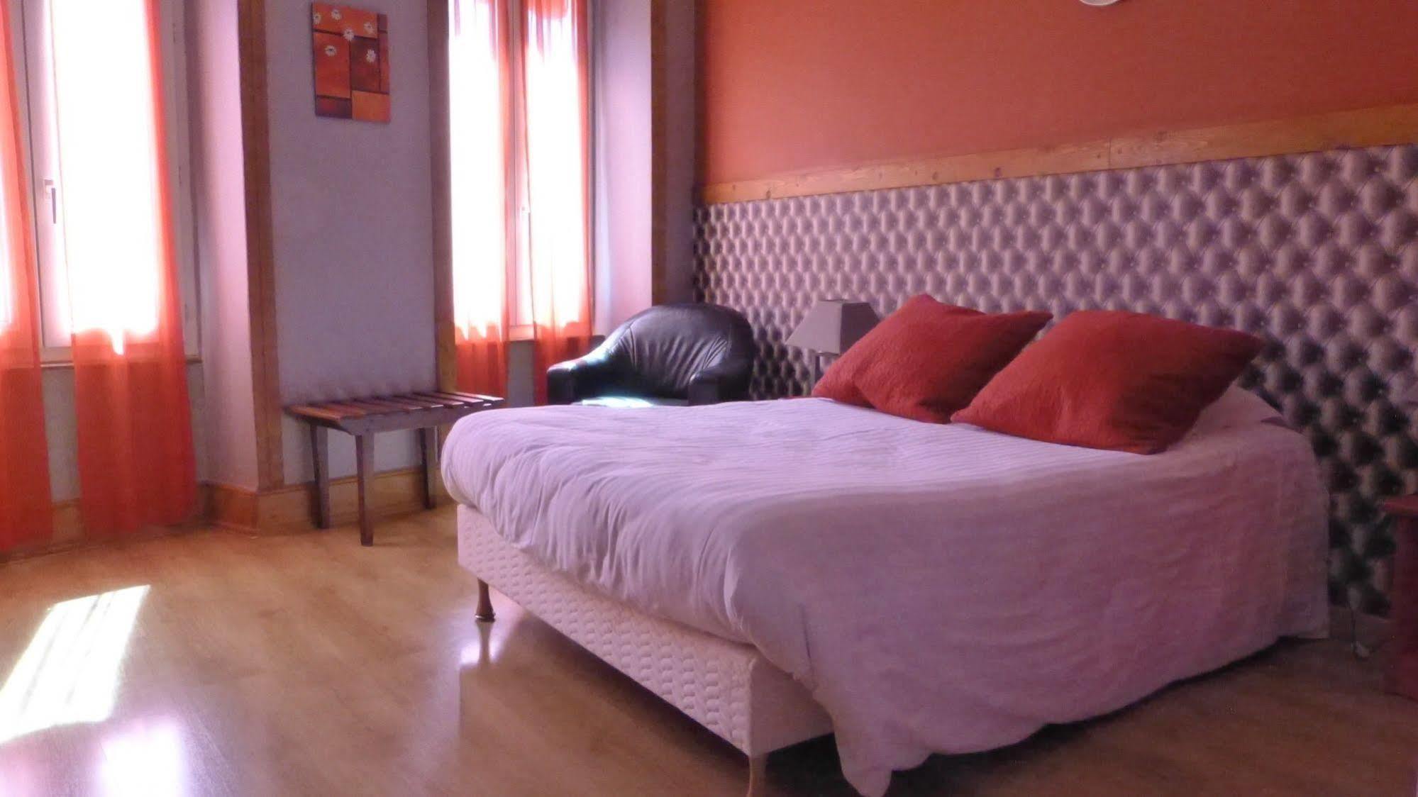 Hotel Des Alpes Ди Екстериор снимка