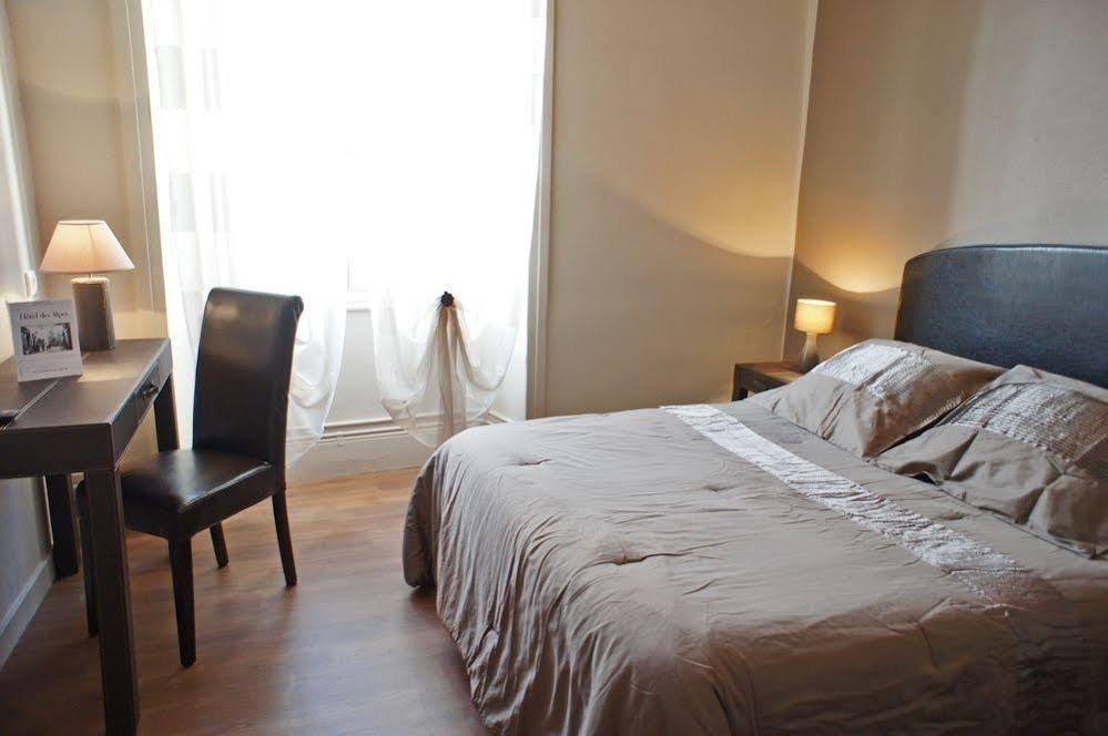 Hotel Des Alpes Ди Екстериор снимка